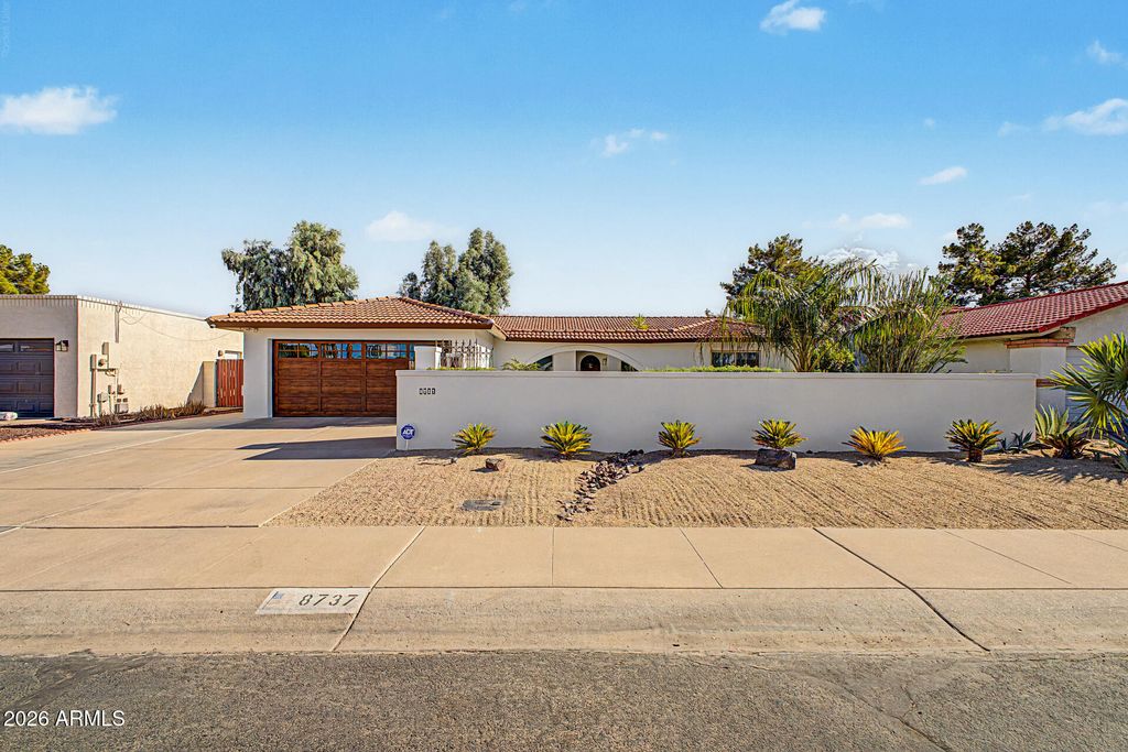 8737 E VIA DE LA GENTE --, Scottsdale, AZ 85258 — exterior
