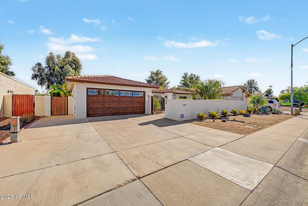 8737 E VIA DE LA GENTE --, Scottsdale, AZ 85258 — photo 2
