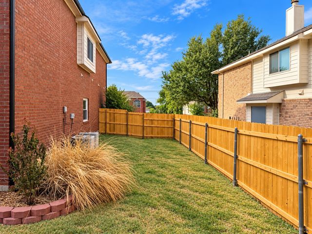 1517 Buena Vista Drive, Denton, TX 76210