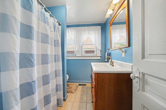 606 Division Street, La Porte, IN 46350