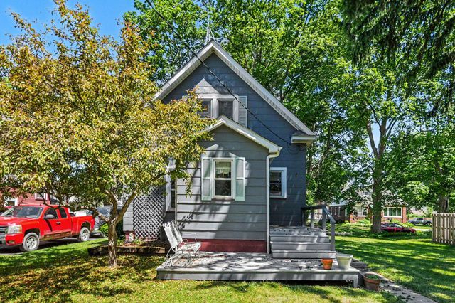 606 Division Street, La Porte, IN 46350