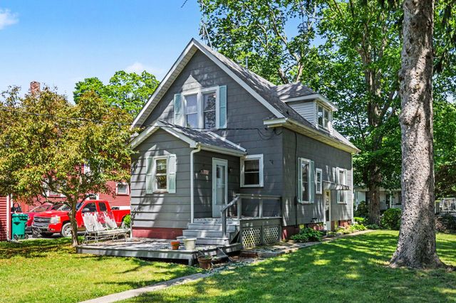 606 Division Street, La Porte, IN 46350