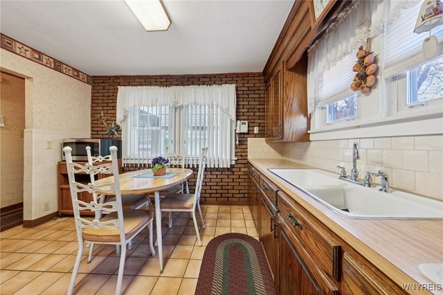 17 South Shore Boulevard, Lackawanna, NY 14218