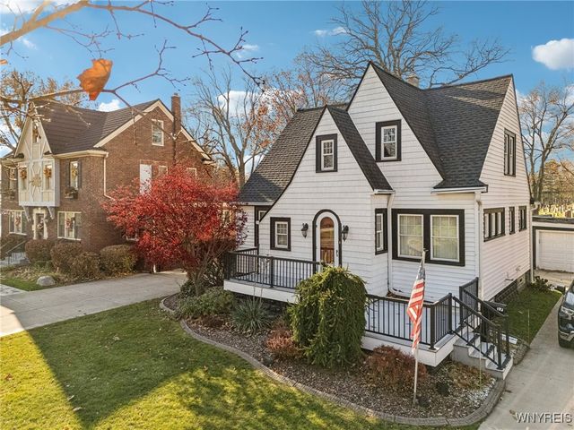 17 South Shore Boulevard, Lackawanna, NY 14218
