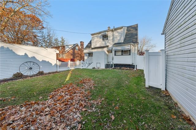 17 South Shore Boulevard, Lackawanna, NY 14218