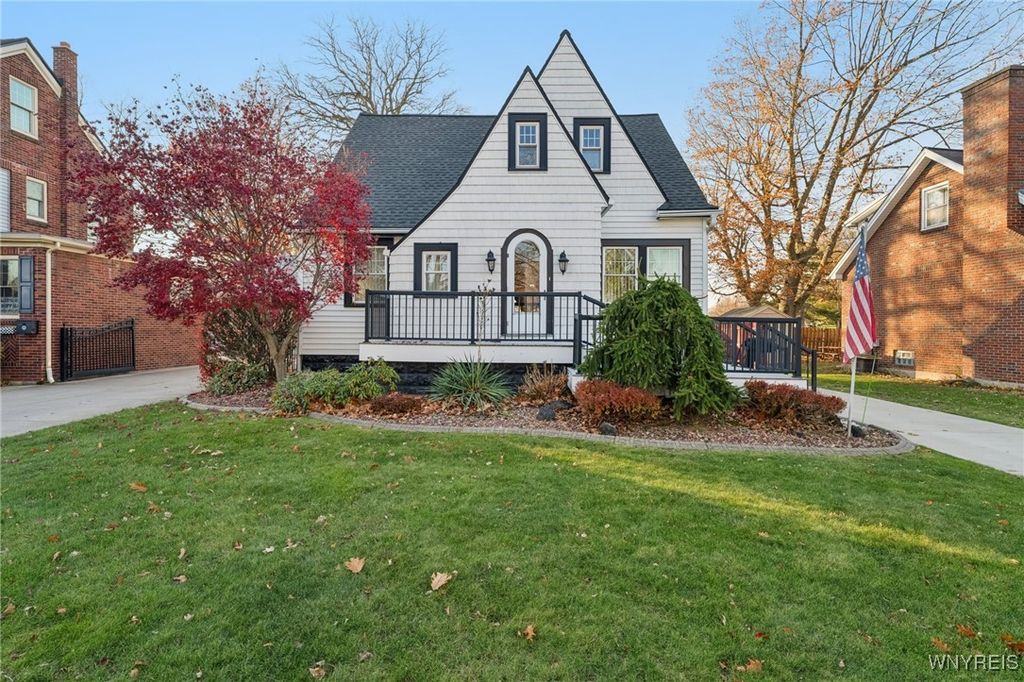 17 South Shore Boulevard, Lackawanna, NY 14218