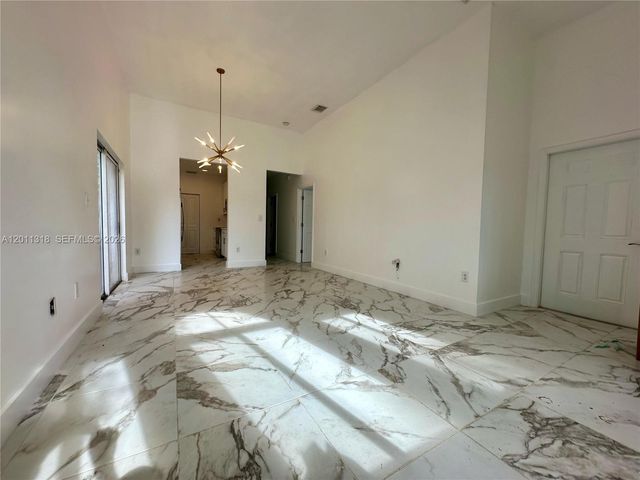 2514 NE 41st Ave, Homestead, FL 33033