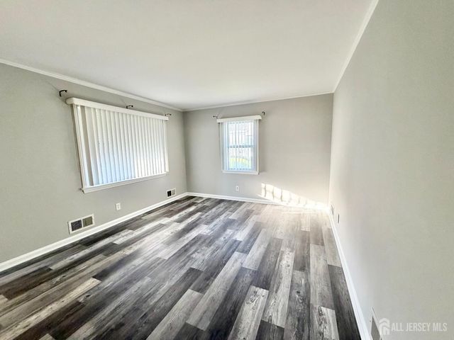 17 Woodbridge Street, New Brunswick, NJ 08901