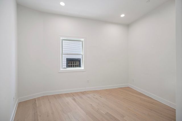 34 Salem St 301, Medford, MA 02155