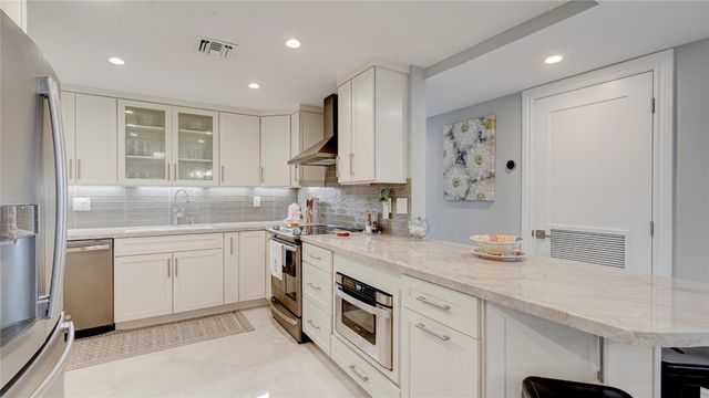 3200 NE 36th Street 608, Fort Lauderdale, FL 33308