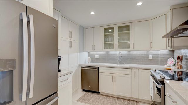 3200 NE 36th Street 608, Fort Lauderdale, FL 33308