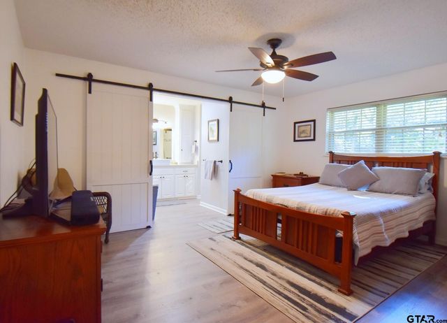 1218 Kingsbury Rd, Tyler, TX 75701