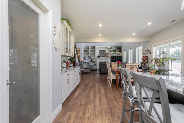 5602 N LIGHTPOST CT, Columbia, MO 65201