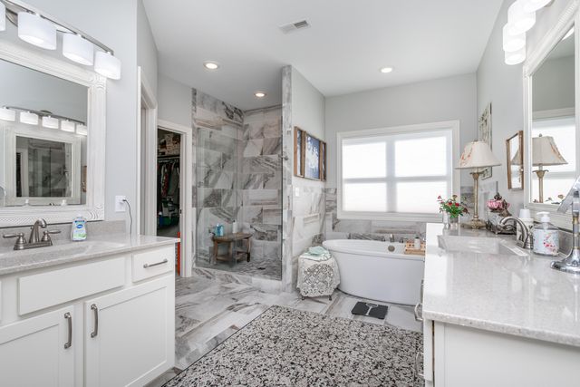 5602 N LIGHTPOST CT, Columbia, MO 65201