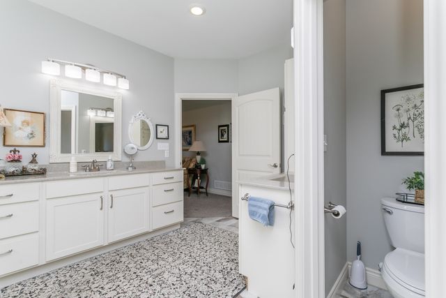 5602 N LIGHTPOST CT, Columbia, MO 65201