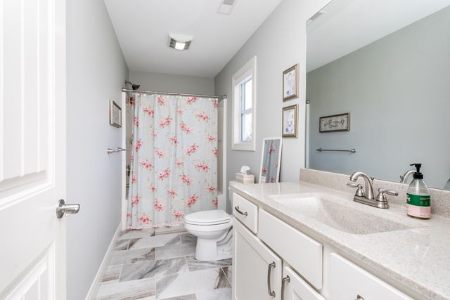 5602 N LIGHTPOST CT, Columbia, MO 65201