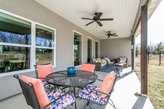 5602 N LIGHTPOST CT, Columbia, MO 65201