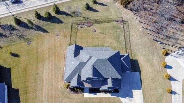 5602 N LIGHTPOST CT, Columbia, MO 65201