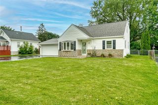 68 Koladyne Avenue, Gates, NY 14606