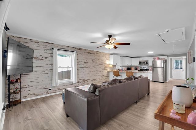 115 May Street, Easley, SC 29640