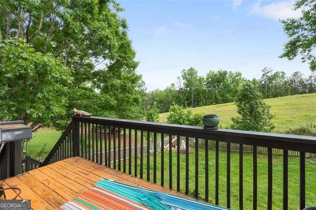 5077 Newpark Drive, Acworth, GA 30101