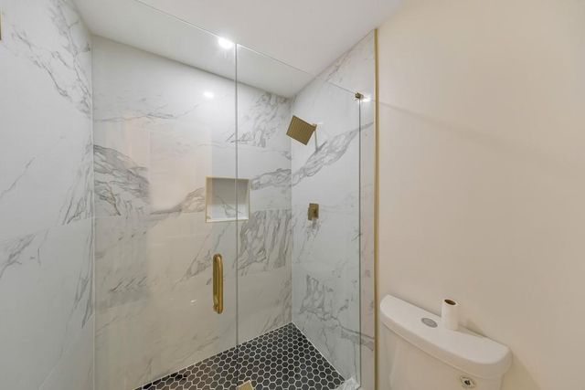 5112 Rocky Glen, Stone Mountain, GA 30088