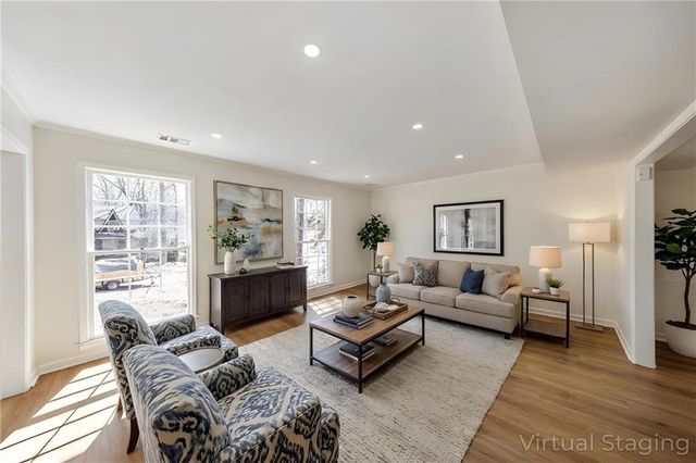 5112 Rocky Glen, Stone Mountain, GA 30088