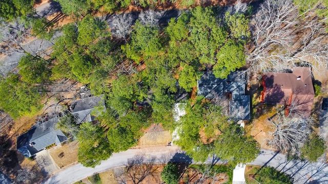 5112 Rocky Glen, Stone Mountain, GA 30088