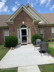 3245 Jade Lane, Southaven, MS 38672