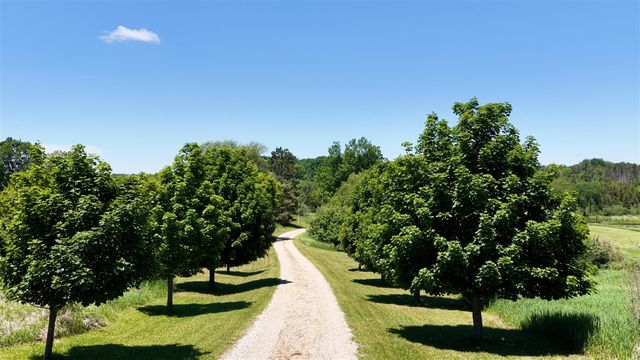 17274 Wilson Road, Big Rapids, MI 49307