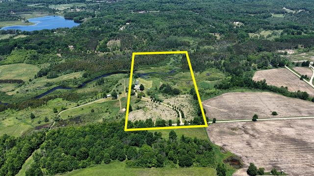 17274 Wilson Road, Big Rapids, MI 49307