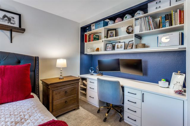 240 Paint Pony Trail N, Fort Worth, TX 76108