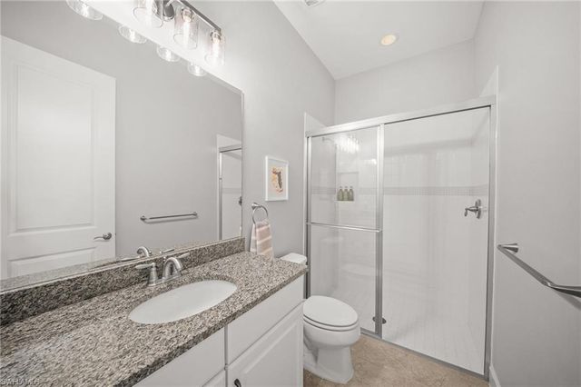 8879 Vaccaro CT, Naples, FL 34119