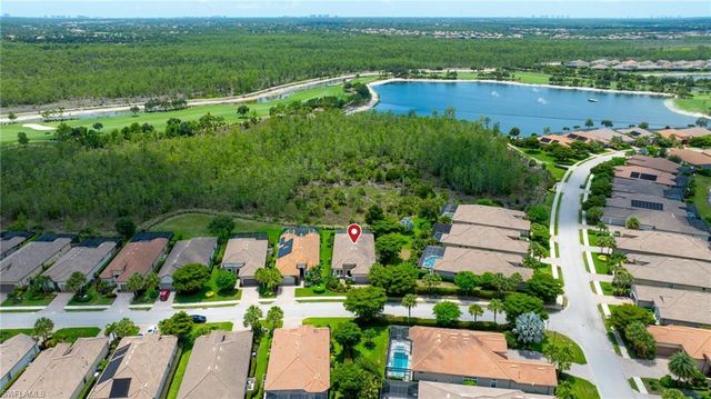 8879 Vaccaro CT, Naples, FL 34119