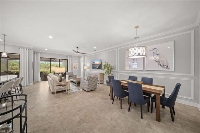 8879 Vaccaro CT, Naples, FL 34119