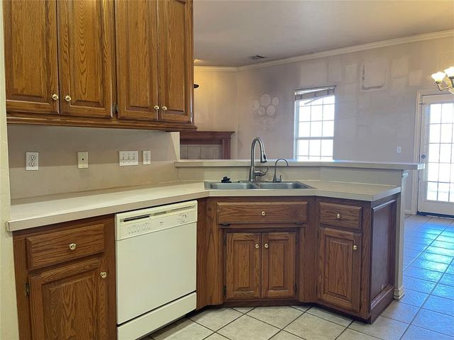 866 Harrison Street, Harrah, OK 73045