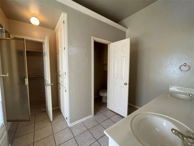 866 Harrison Street, Harrah, OK 73045