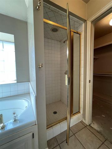 866 Harrison Street, Harrah, OK 73045