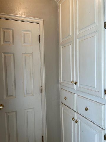 866 Harrison Street, Harrah, OK 73045