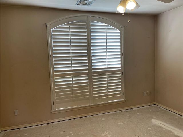 866 Harrison Street, Harrah, OK 73045