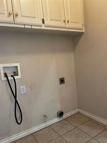 866 Harrison Street, Harrah, OK 73045