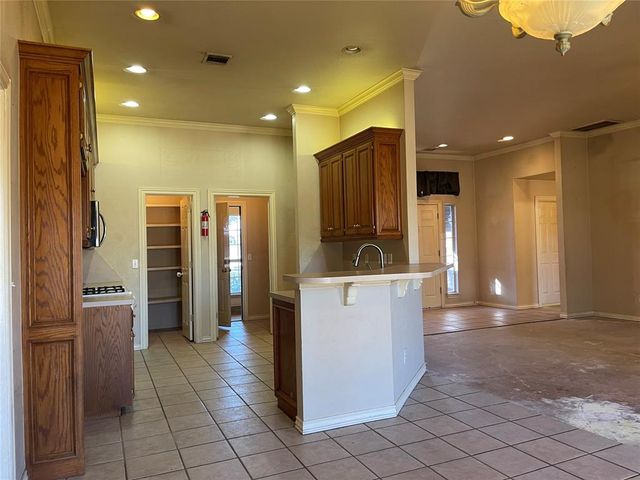 866 Harrison Street, Harrah, OK 73045