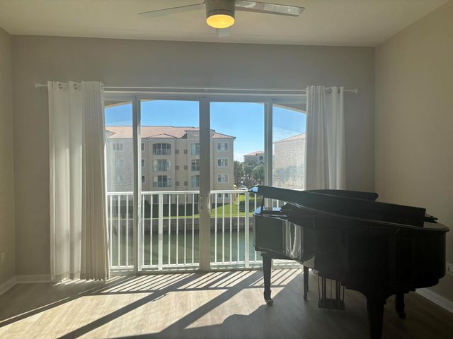 7 Harbour Isle Drive E 301, Fort Pierce, FL 34949