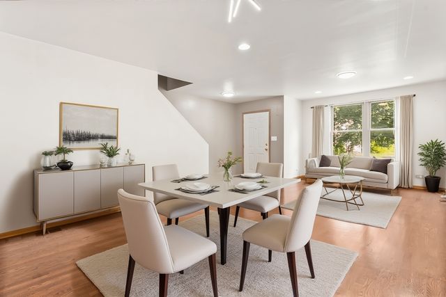 6852 S MICHIGAN Avenue, Chicago, IL 60619