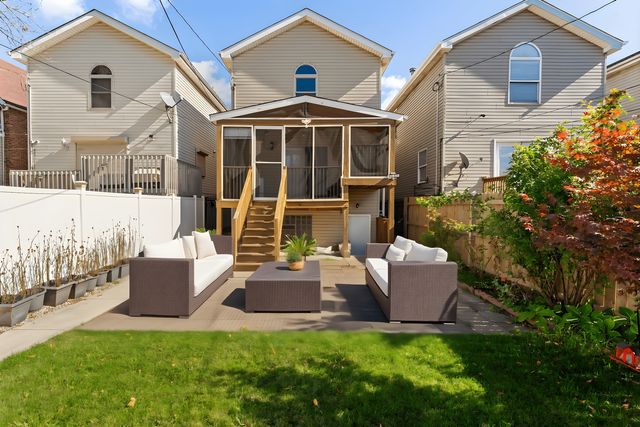 6852 S MICHIGAN Avenue, Chicago, IL 60619