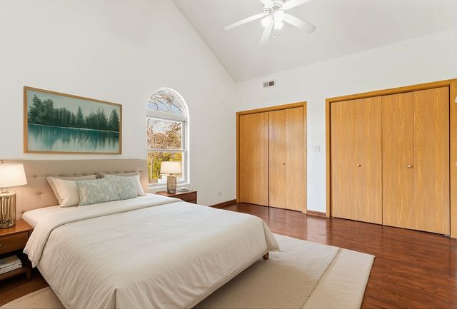 6852 S MICHIGAN Avenue, Chicago, IL 60619