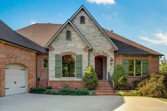 3912 East Windsmore Drive, Springfield, MO 65802