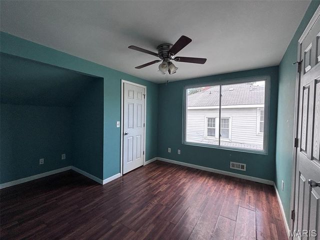 75 Eckhard Avenue, Wood River, IL 62095