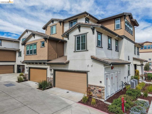 61101 Via Vicenza, San Ramon, CA 94583