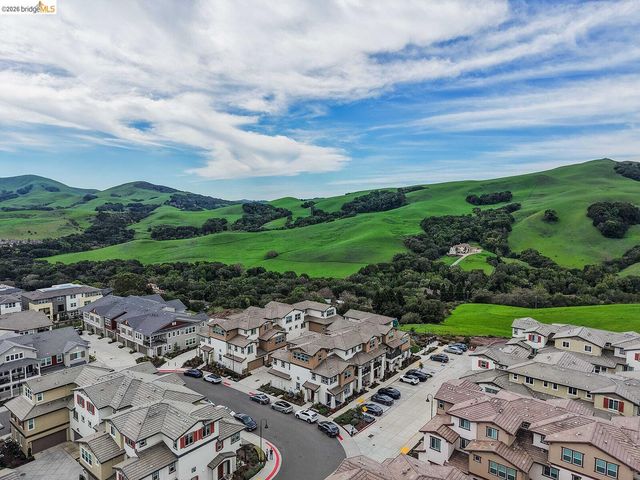 61101 Via Vicenza, San Ramon, CA 94583